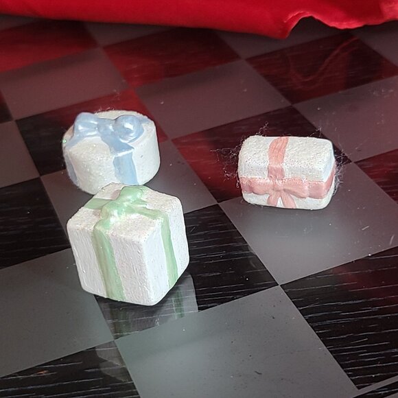 Collectible Gift Boxes, to go with your snowbaby collection - Picture 4 of 10